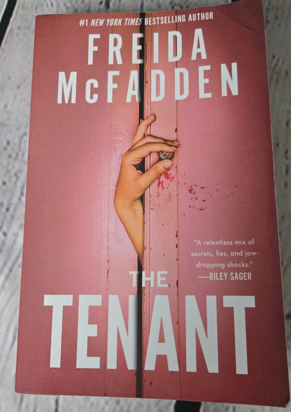 The Tenant Freida McFadden Paperback